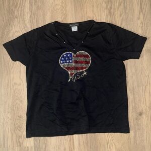 Black Short Sleeve‎ Tee with Heart Design